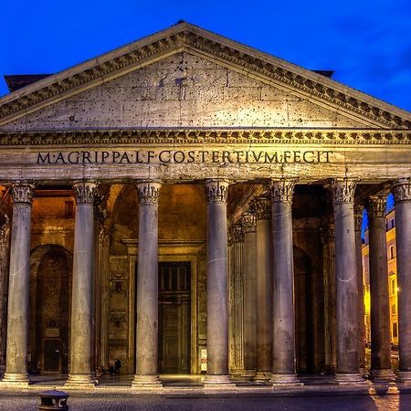 Stunning Pantheon Apartment Rome Bagian luar foto
