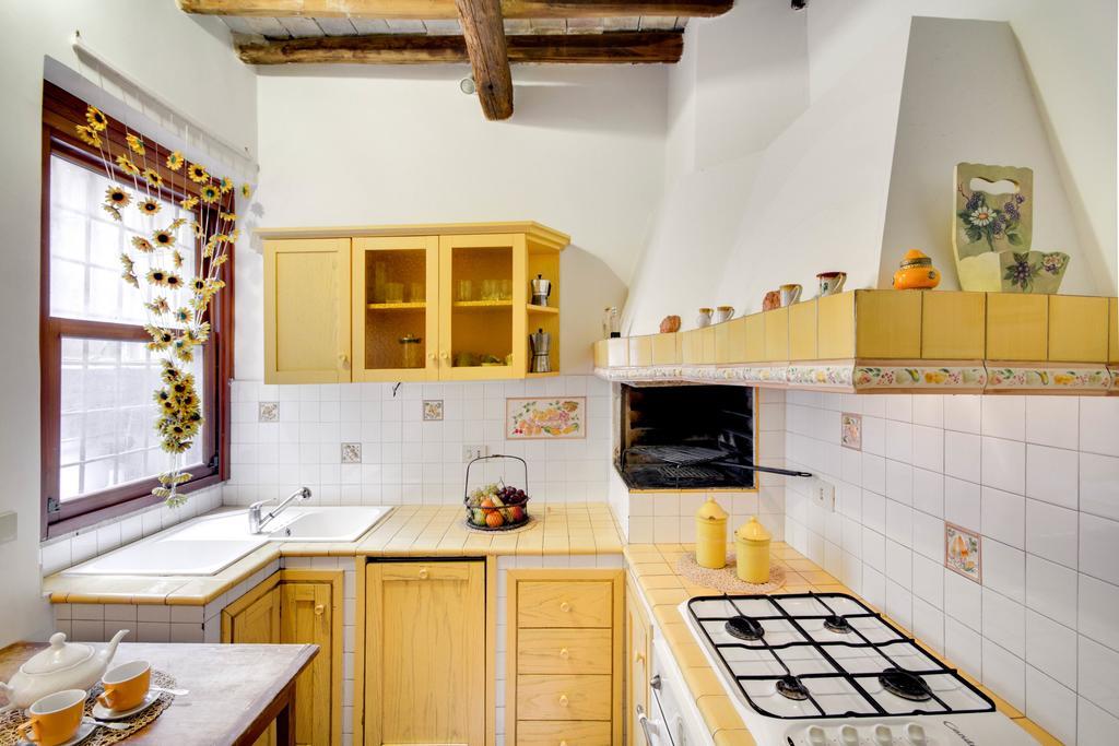 Stunning Pantheon Apartment Rome Ruang foto
