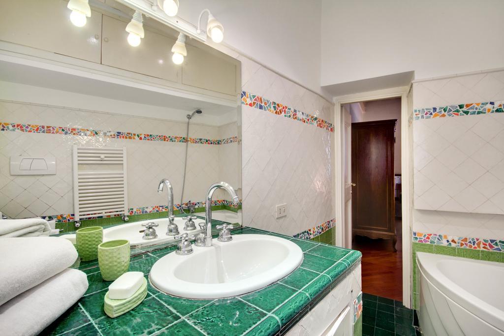 Stunning Pantheon Apartment Rome Ruang foto